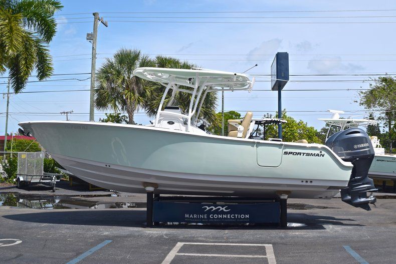 Thumbnail 5 for Used 2017 Sportsman Heritage 251 Center Console boat for sale in West Palm Beach, FL