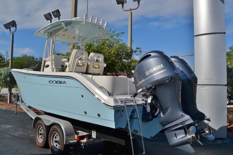 Thumbnail 3 for New 2018 Cobia 261 Center Console boat for sale in West Palm Beach, FL