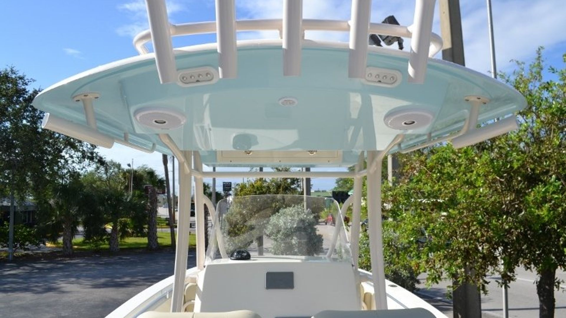 New 2018 Cobia 261 Center Console #Y017 image 9