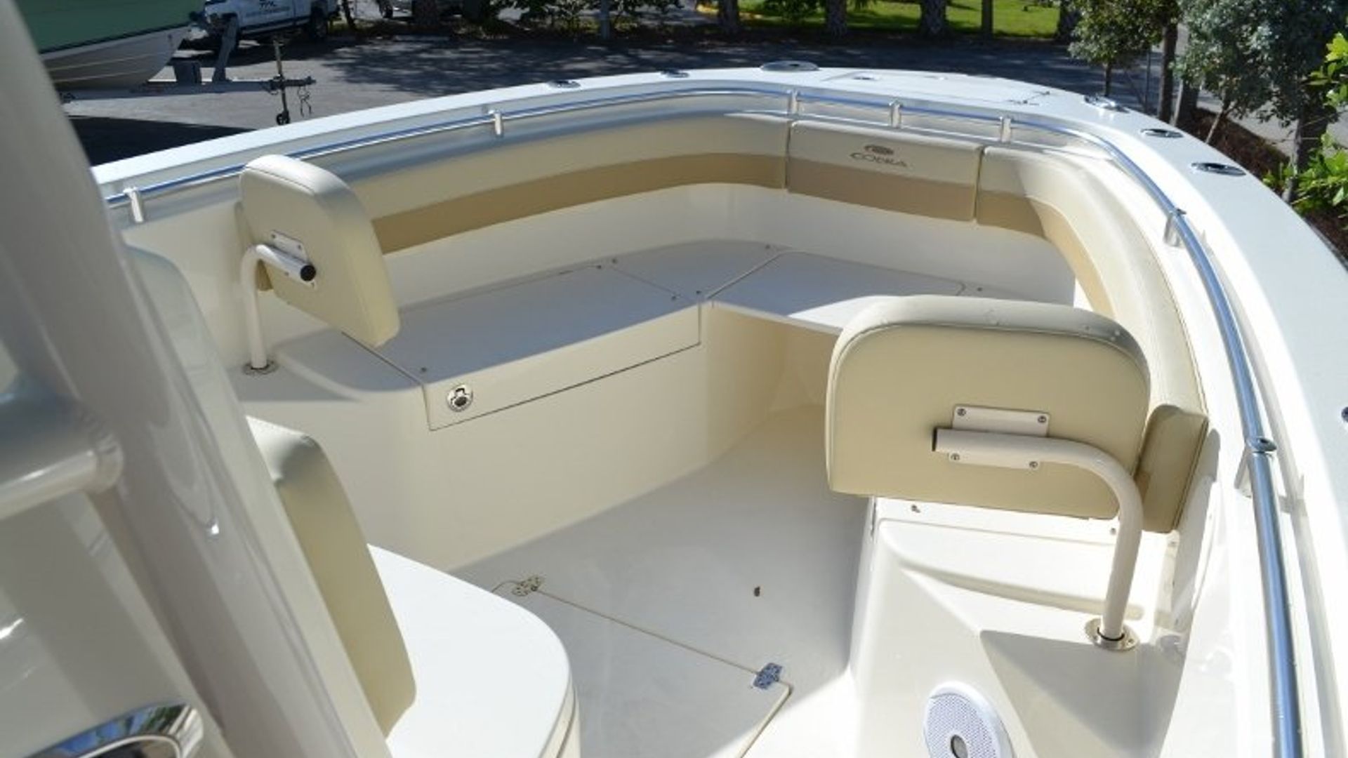 New 2018 Cobia 261 Center Console #Y017 image 12