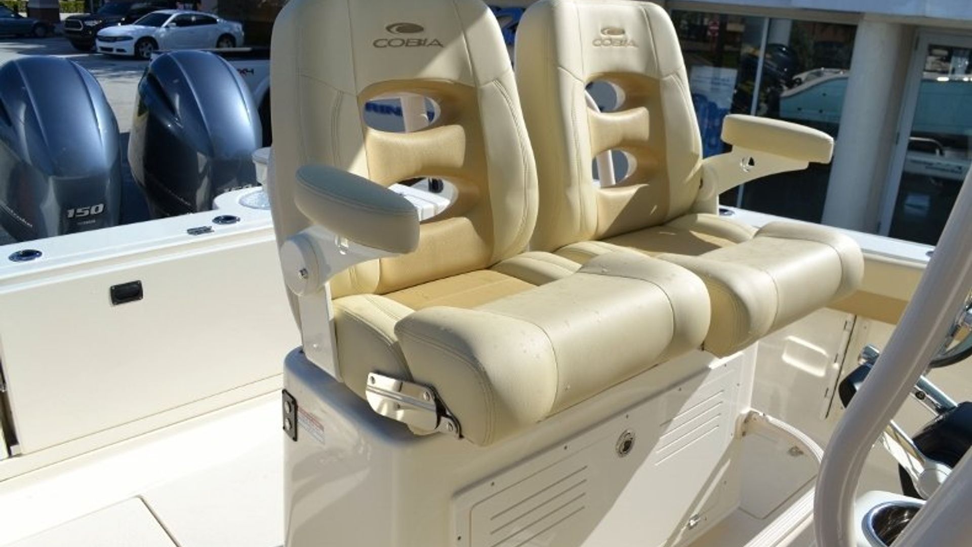 New 2018 Cobia 261 Center Console #Y017 image 14