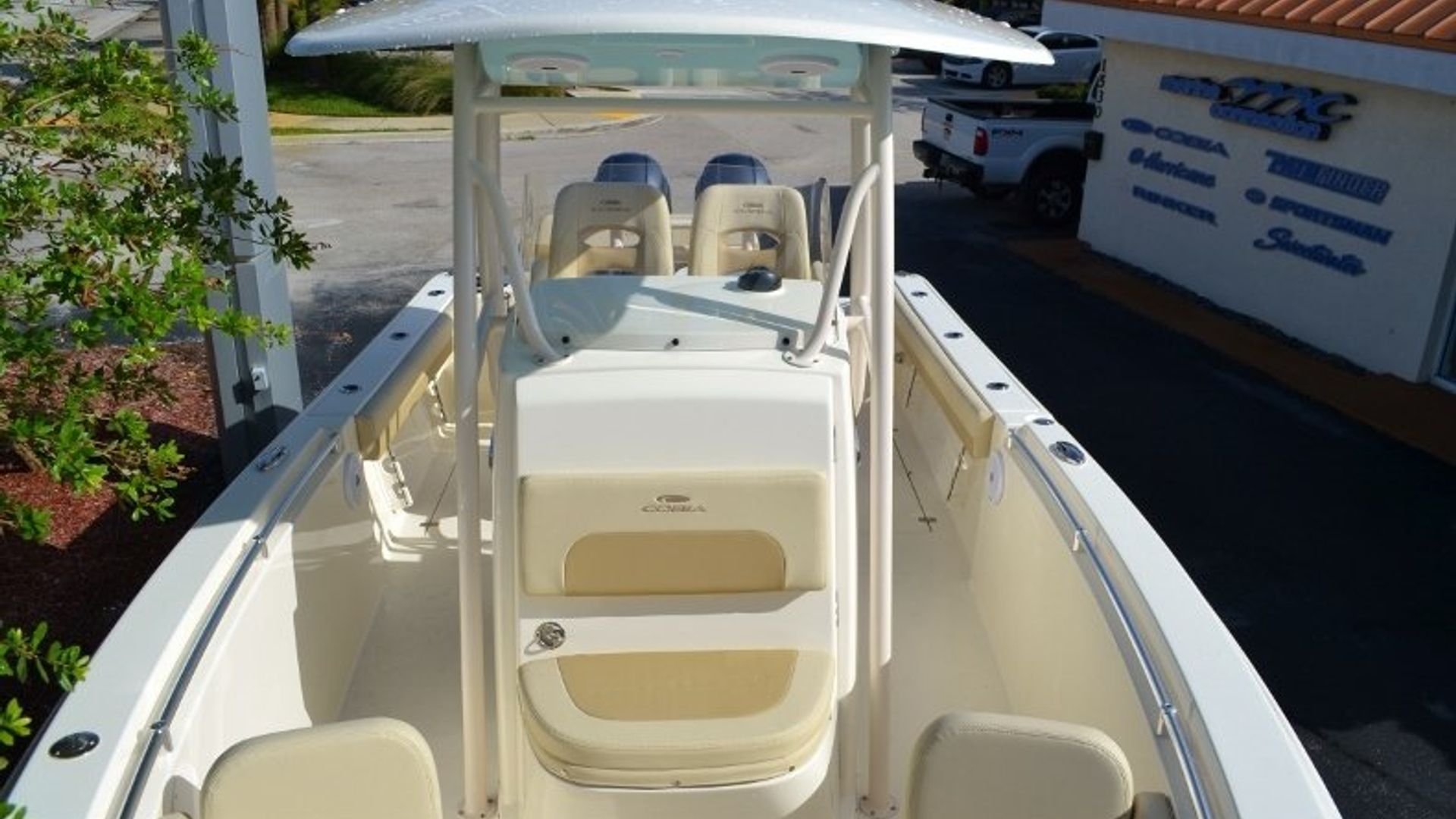 New 2018 Cobia 261 Center Console #Y017 image 20