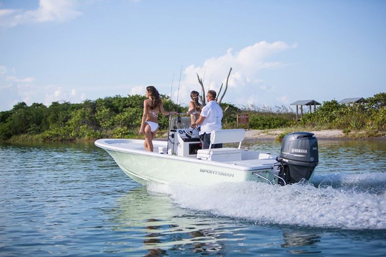 Thumbnail 11 for New 2016 Sportsman 18 Island Bay boat for sale in Miami, FL