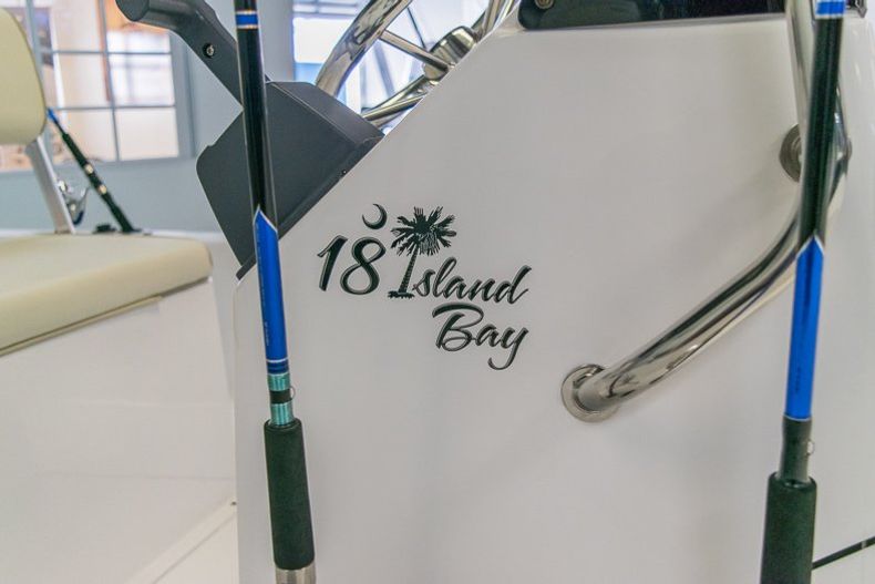Thumbnail 10 for New 2016 Sportsman 18 Island Bay boat for sale in Miami, FL