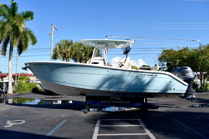 Thumbnail 4 for Used 2017 Cobia 277 Center Console boat for sale in West Palm Beach, FL