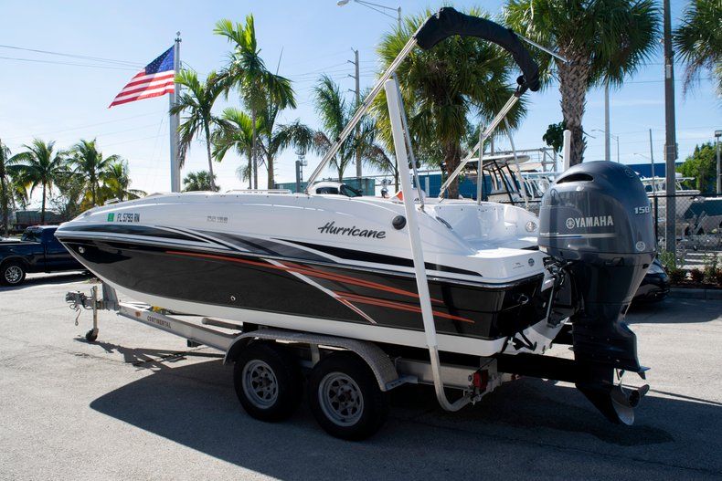 Thumbnail 3 for Used 2017 Hurricane SunDeck Sport SS 188 OB boat for sale in Fort Lauderdale, FL