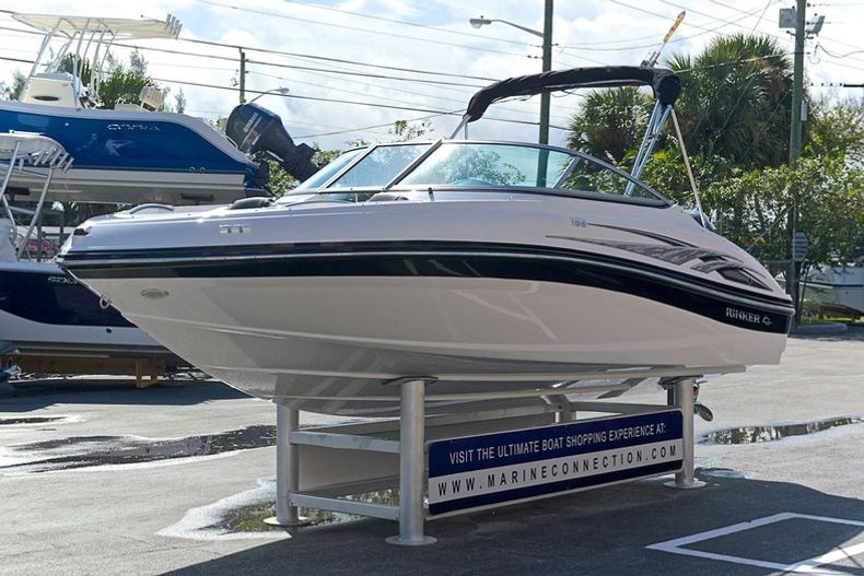 Thumbnail 3 for New 2014 Rinker Captiva 196 OB Bowrider boat for sale in West Palm Beach, FL
