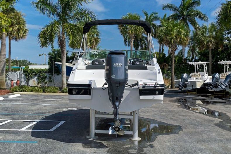 Thumbnail 6 for New 2014 Rinker Captiva 196 OB Bowrider boat for sale in West Palm Beach, FL