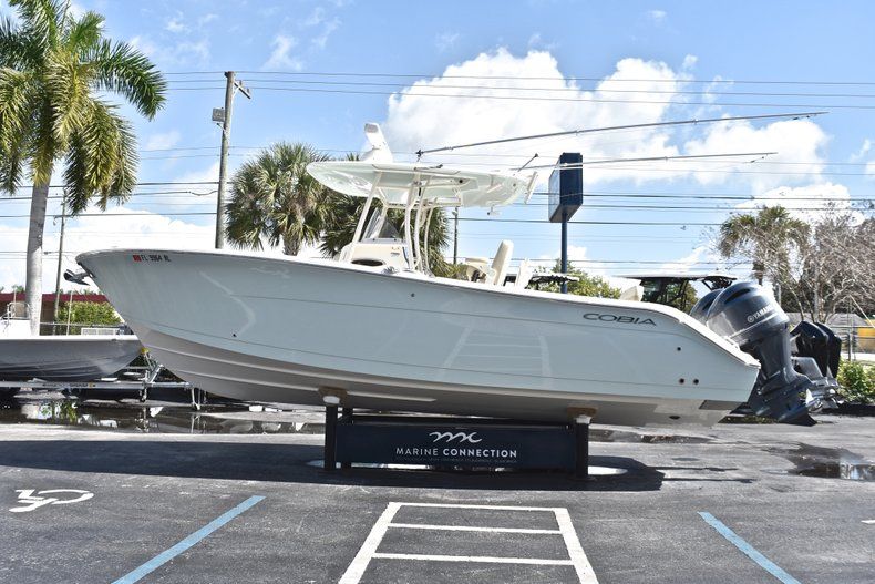 Thumbnail 4 for Used 2018 Cobia 277 Center Console boat for sale in West Palm Beach, FL