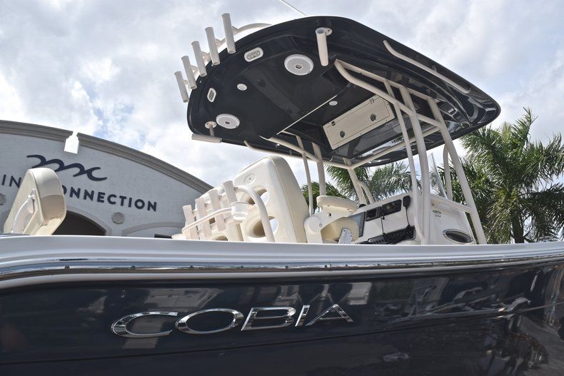 Thumbnail 8 for Used 2018 Cobia 261 Center Console boat for sale in West Palm Beach, FL