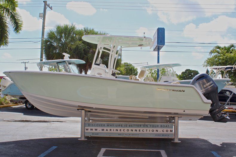 Thumbnail 5 for Used 2017 Sportsman Open 232 Center Console boat for sale in West Palm Beach, FL