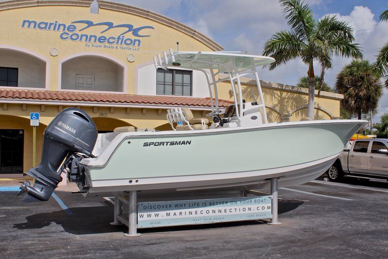 Thumbnail 8 for Used 2017 Sportsman Open 232 Center Console boat for sale in West Palm Beach, FL