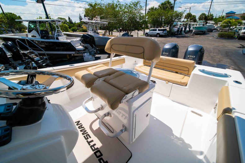 Thumbnail 32 for Used 2014 Sportsman 251 boat for sale in West Palm Beach, FL