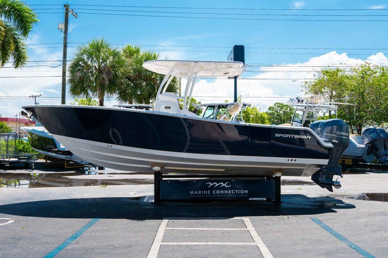 Thumbnail 4 for Used 2014 Sportsman 251 boat for sale in West Palm Beach, FL
