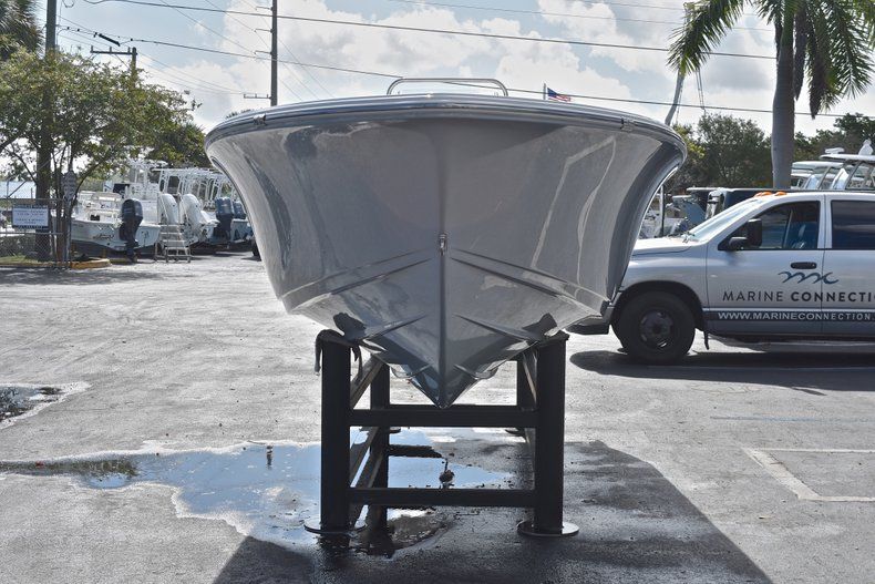Thumbnail 2 for New 2018 Sportsman 19 Island Reef boat for sale in Vero Beach, FL