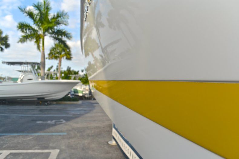 Thumbnail 15 for Used 2002 Cobalt 262 Bowrider boat for sale in West Palm Beach, FL