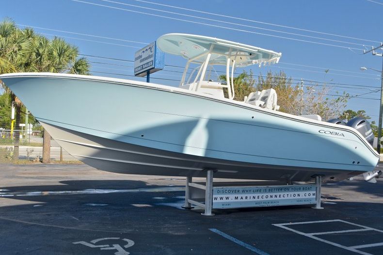 Thumbnail 3 for New 2017 Cobia 277 Center Console boat for sale in West Palm Beach, FL