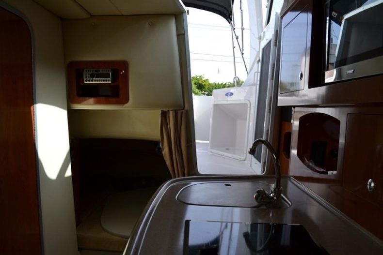 Thumbnail 106 for Used 2007 Four Winns 278 Vista Cruiser boat for sale in West Palm Beach, FL