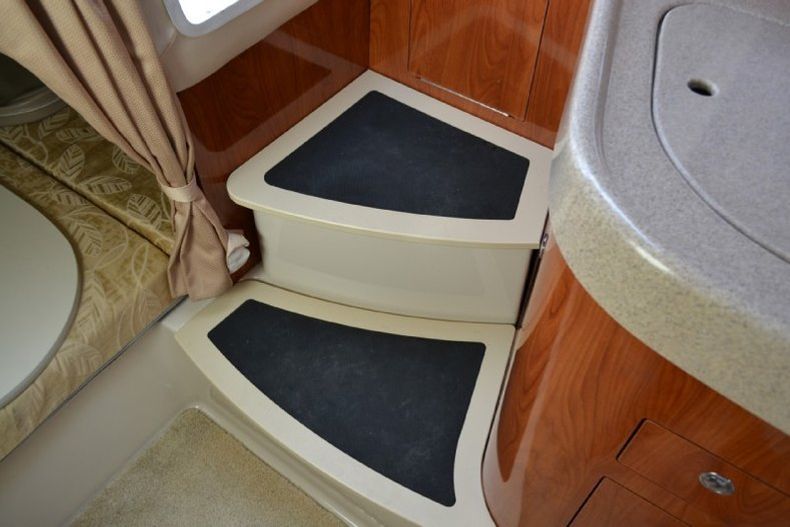 Thumbnail 113 for Used 2007 Four Winns 278 Vista Cruiser boat for sale in West Palm Beach, FL