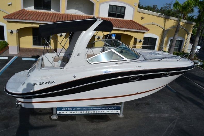 Thumbnail 124 for Used 2007 Four Winns 278 Vista Cruiser boat for sale in West Palm Beach, FL