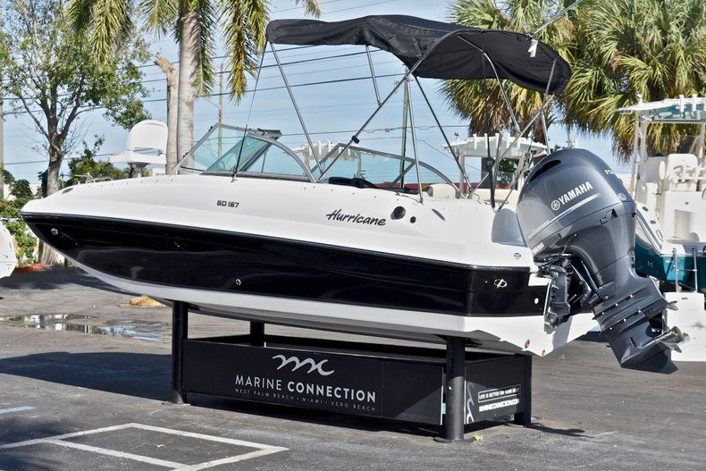 Thumbnail 5 for New 2018 Hurricane SunDeck SD 187 OB boat for sale in West Palm Beach, FL
