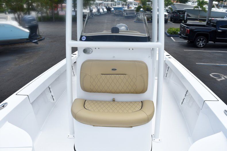 Thumbnail 44 for New 2019 Sportsman Masters 227 Bay Boat boat for sale in West Palm Beach, FL