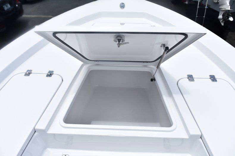 Thumbnail 54 for New 2019 Sportsman Masters 227 Bay Boat boat for sale in West Palm Beach, FL