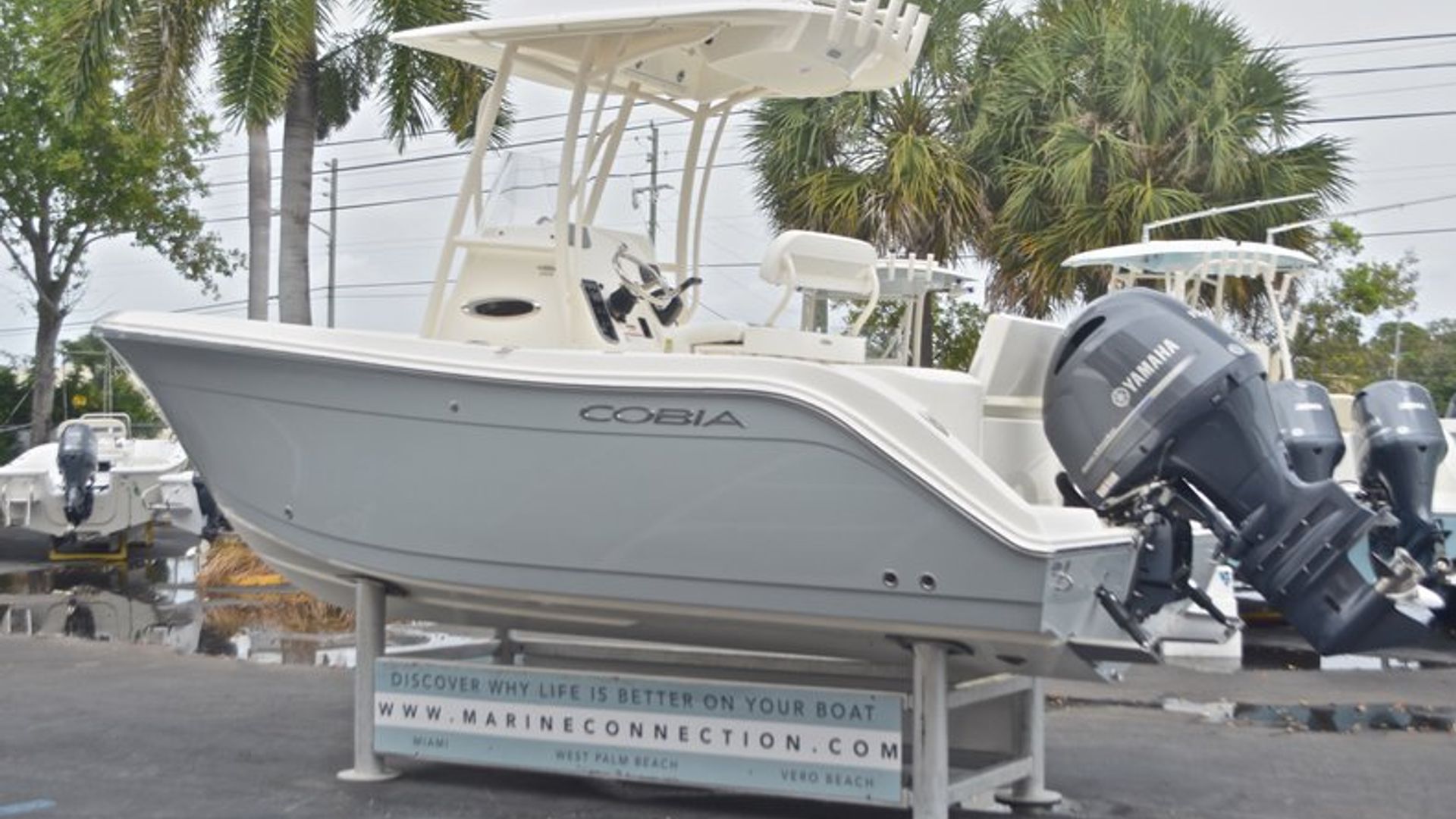 New 2017 Cobia 201 Center Console #T034 image 8