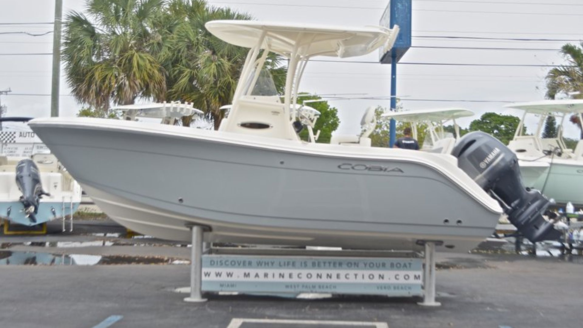 New 2017 Cobia 201 Center Console #T034 image 7