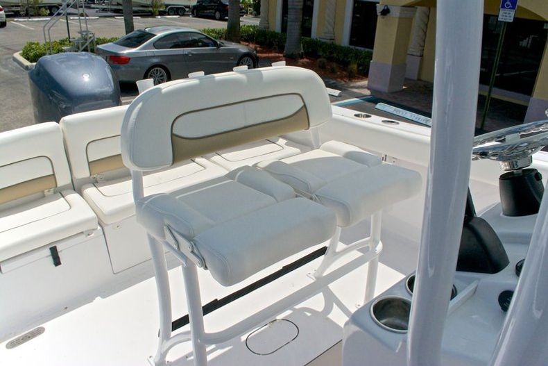 Thumbnail 38 for New 2014 Sportsman Heritage 231 Center Console boat for sale in West Palm Beach, FL