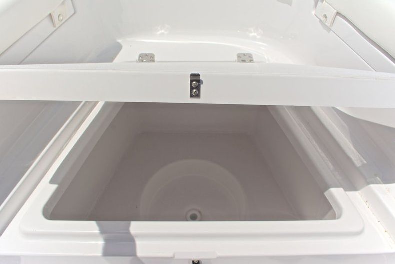 Thumbnail 61 for New 2014 Sportsman Heritage 231 Center Console boat for sale in West Palm Beach, FL