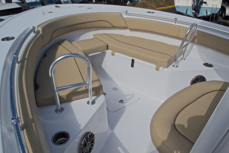 Thumbnail 40 for New 2017 Sportsman Open 212 Center Console boat for sale in West Palm Beach, FL