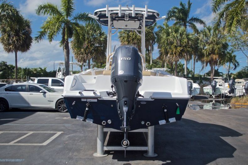 Thumbnail 9 for New 2017 Sportsman Open 212 Center Console boat for sale in West Palm Beach, FL