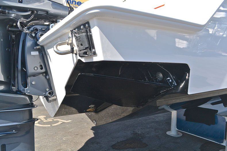 Thumbnail 18 for New 2013 Contender 32 ST Step Hull boat for sale in West Palm Beach, FL