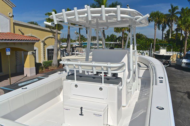 Thumbnail 30 for New 2013 Contender 32 ST Step Hull boat for sale in West Palm Beach, FL