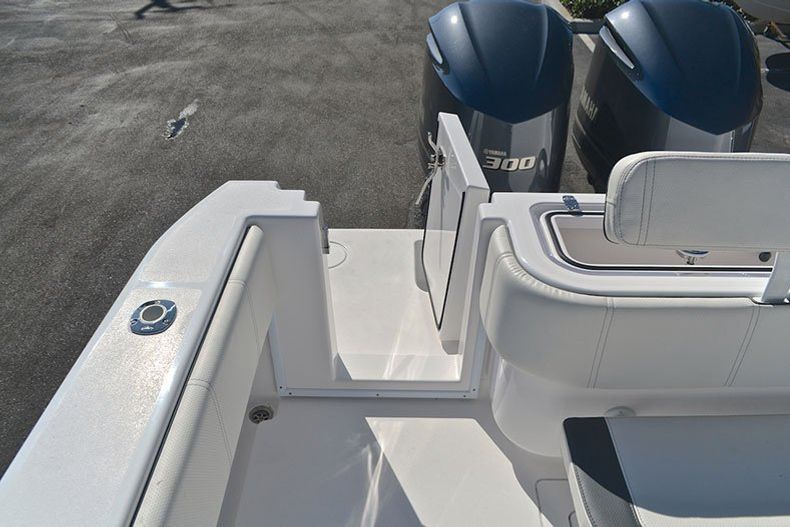 Thumbnail 37 for New 2013 Contender 32 ST Step Hull boat for sale in West Palm Beach, FL