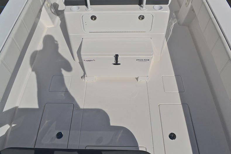 Thumbnail 43 for New 2013 Contender 32 ST Step Hull boat for sale in West Palm Beach, FL