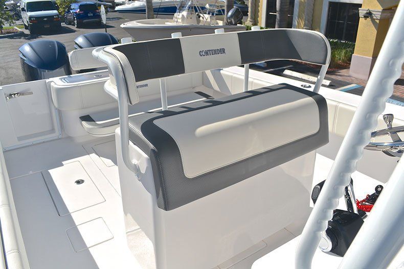 Thumbnail 49 for New 2013 Contender 32 ST Step Hull boat for sale in West Palm Beach, FL