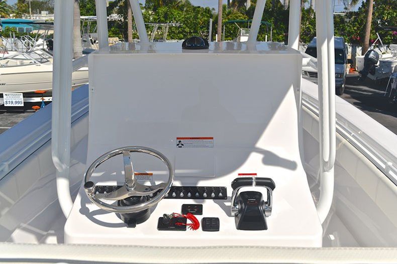 Thumbnail 59 for New 2013 Contender 32 ST Step Hull boat for sale in West Palm Beach, FL
