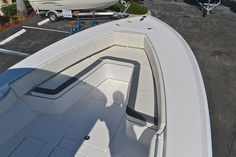 Thumbnail 85 for New 2013 Contender 32 ST Step Hull boat for sale in West Palm Beach, FL