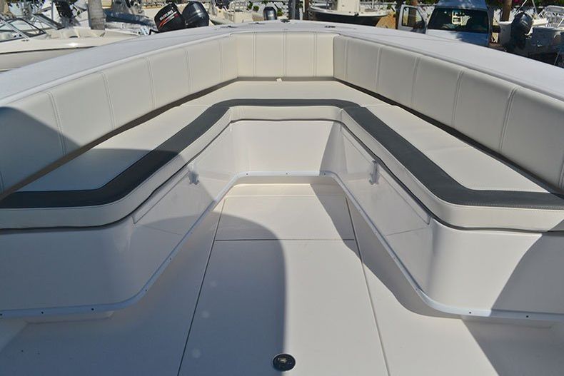Thumbnail 92 for New 2013 Contender 32 ST Step Hull boat for sale in West Palm Beach, FL