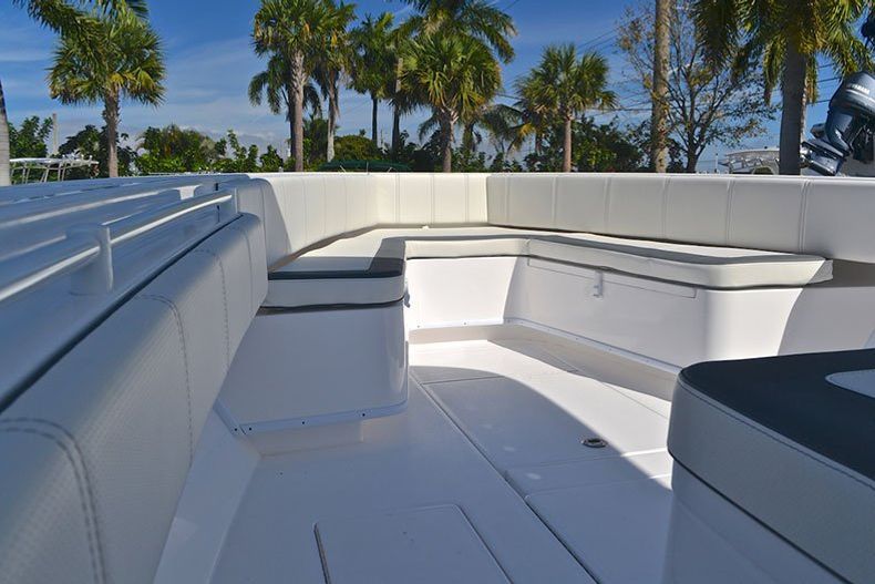 Thumbnail 105 for New 2013 Contender 32 ST Step Hull boat for sale in West Palm Beach, FL