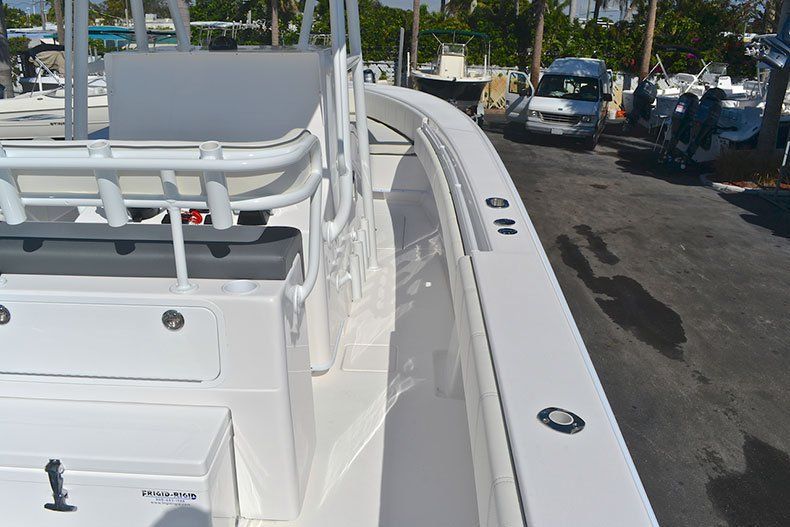 Thumbnail 106 for New 2013 Contender 32 ST Step Hull boat for sale in West Palm Beach, FL