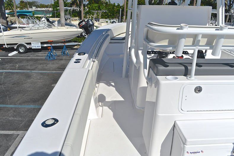 Thumbnail 107 for New 2013 Contender 32 ST Step Hull boat for sale in West Palm Beach, FL