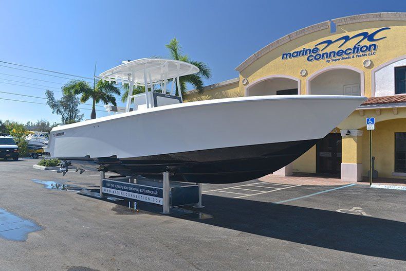 Thumbnail 1 for New 2013 Contender 32 ST Step Hull boat for sale in West Palm Beach, FL