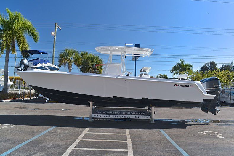 Thumbnail 4 for New 2013 Contender 32 ST Step Hull boat for sale in West Palm Beach, FL