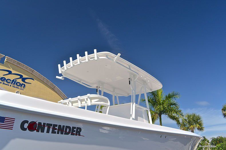 Thumbnail 9 for New 2013 Contender 32 ST Step Hull boat for sale in West Palm Beach, FL