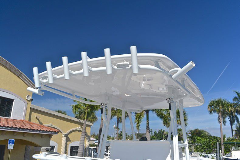 Thumbnail 12 for New 2013 Contender 32 ST Step Hull boat for sale in West Palm Beach, FL