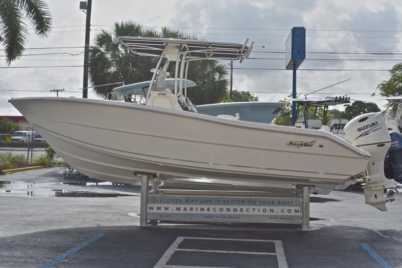 Thumbnail 5 for Used 2017 Bulls Bay 230 CC Center Console boat for sale in West Palm Beach, FL