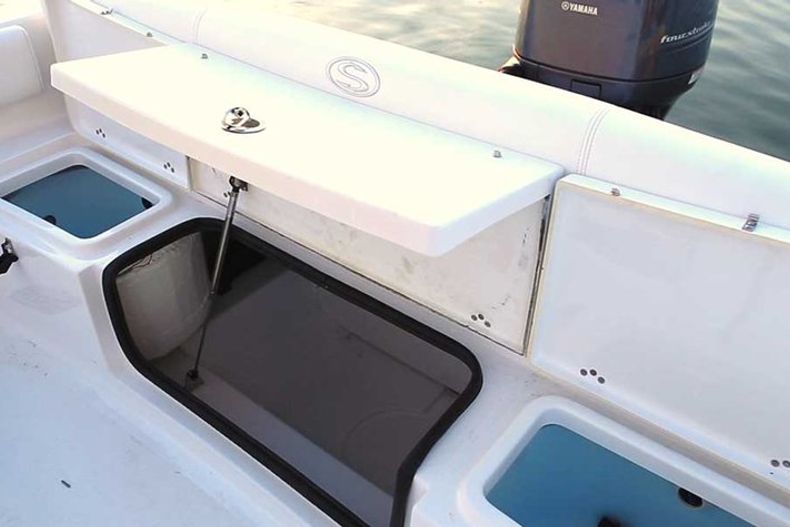 Thumbnail 21 for New 2015 Sportsman Heritage 211 Center Console boat for sale in West Palm Beach, FL